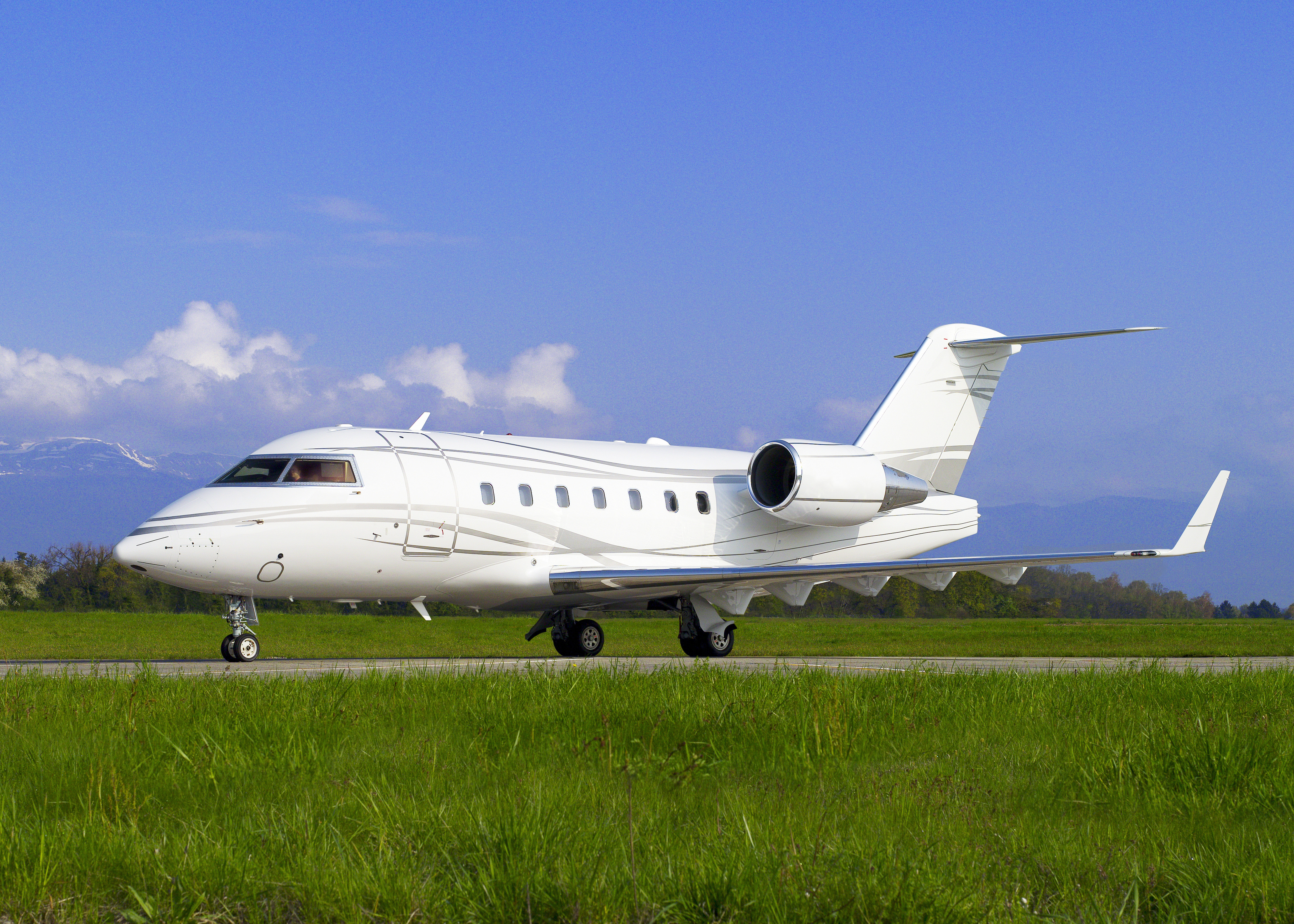 Challenger 604 (CL60) by Bombardier Aerospace