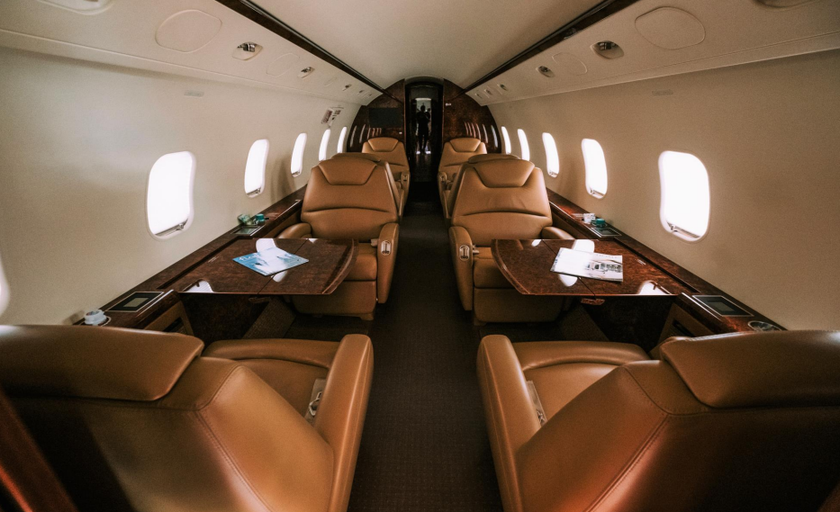 Challenger 300