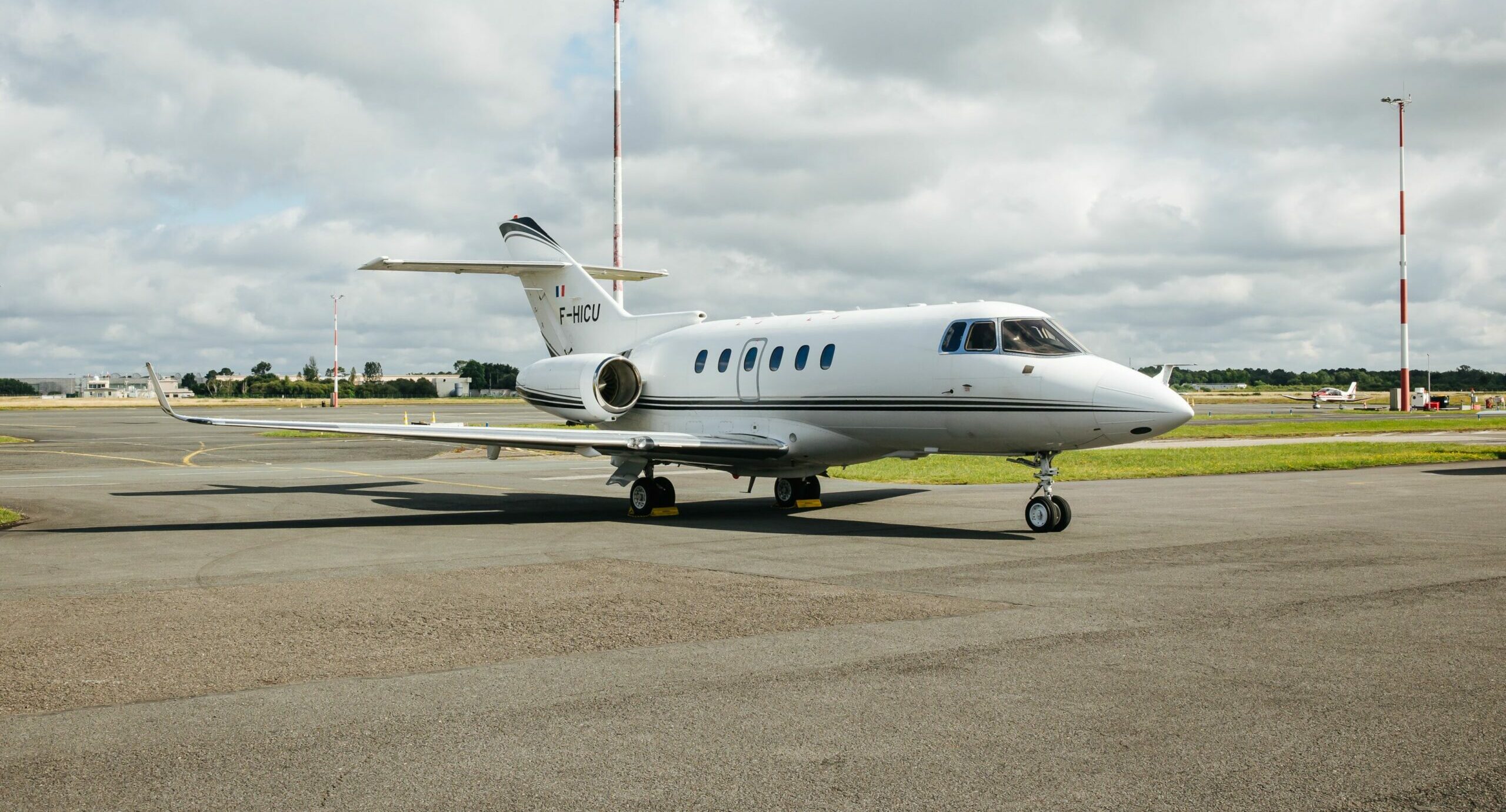 You are currently viewing Hawker 900