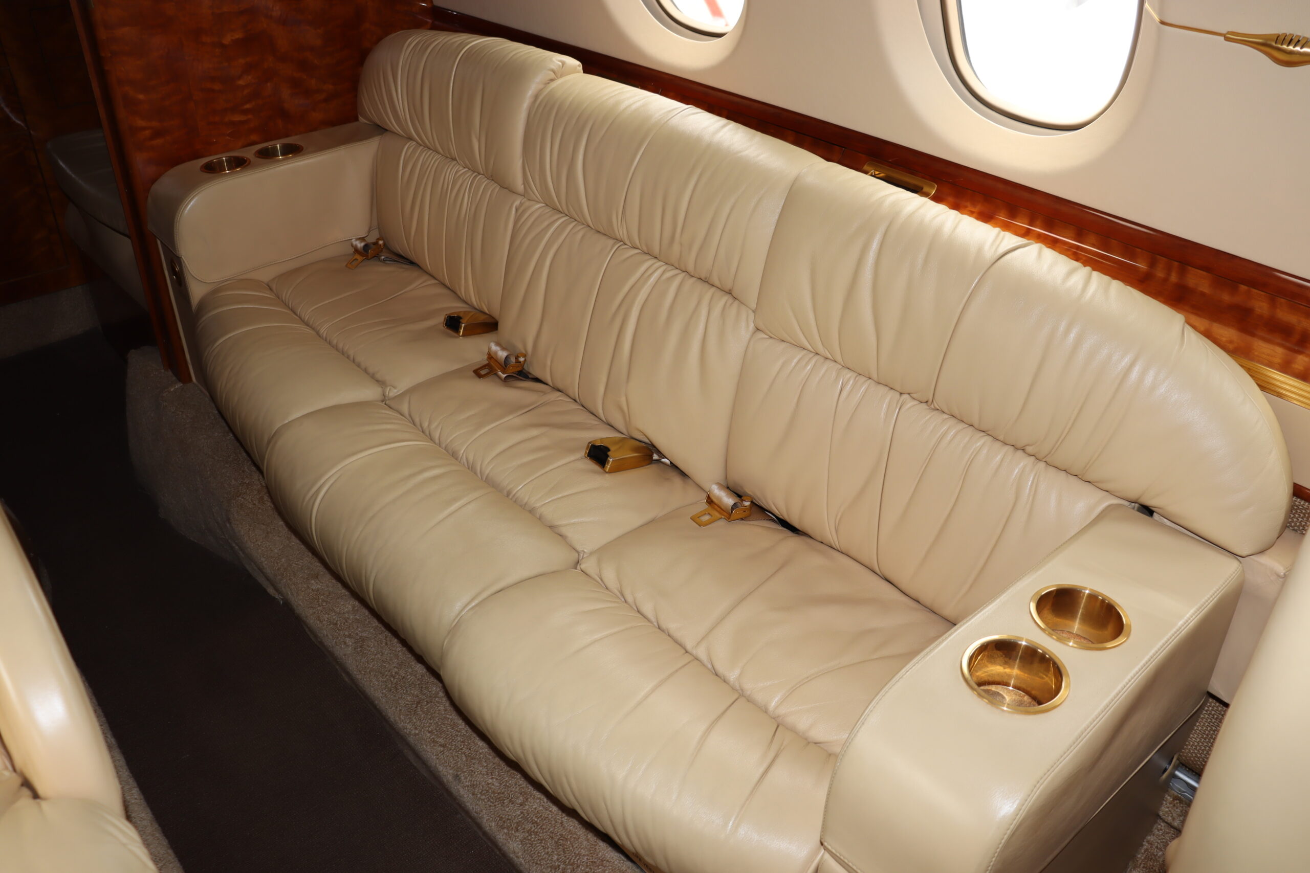 Hawker 900XP