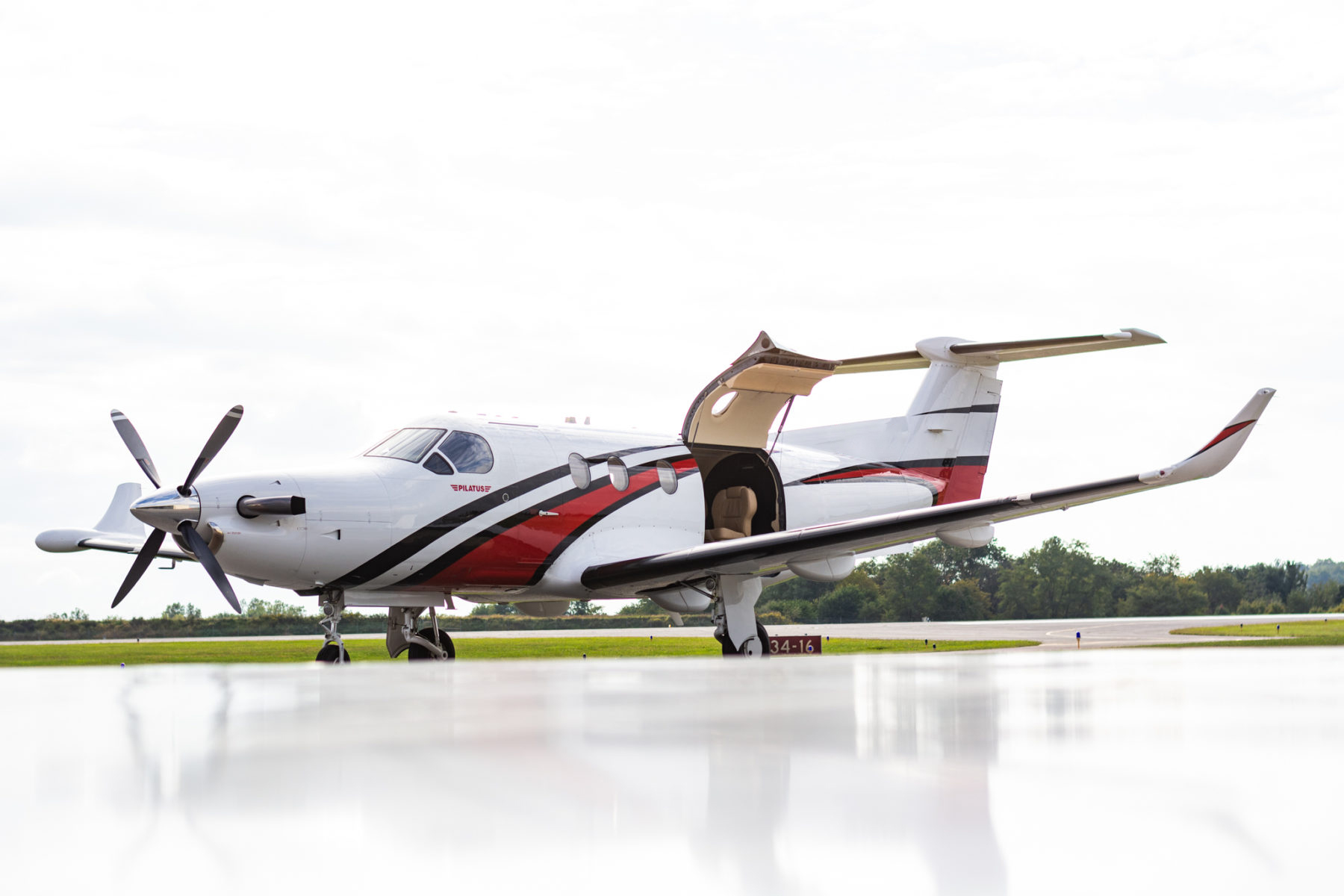 Pilatus PC-12/41