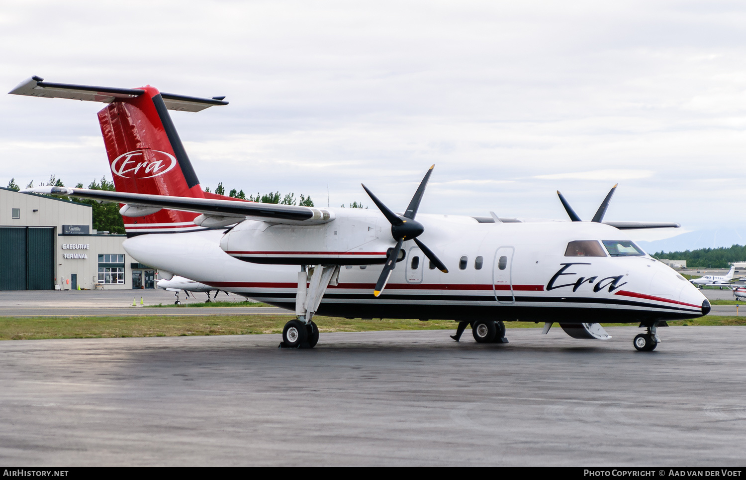 DHC-8-103