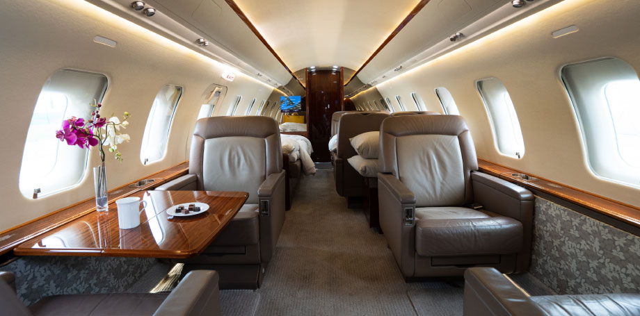 Challenger 605