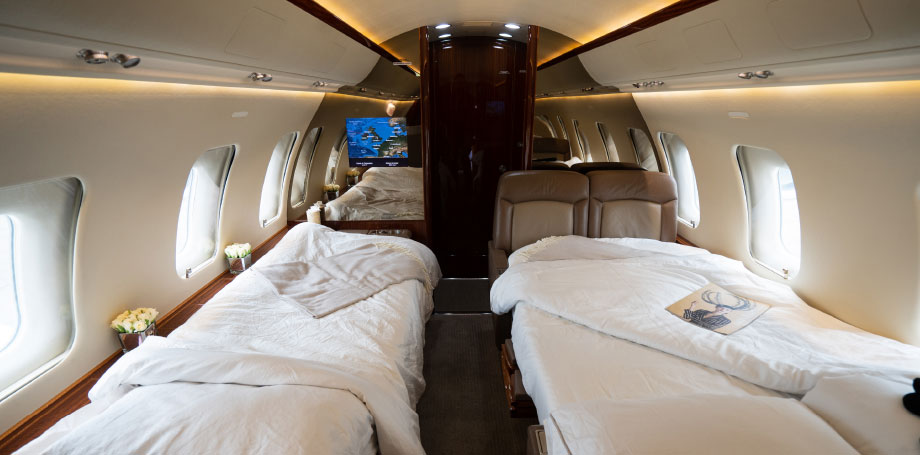 Challenger 605