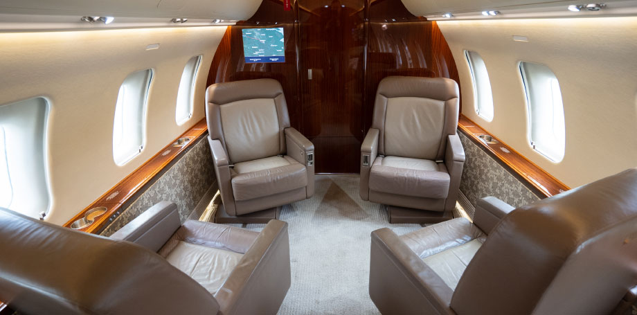 Challenger 605