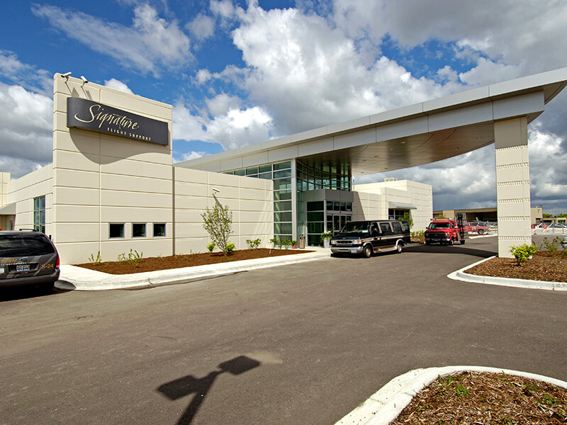 Signature Aviation Chicago Wheeling — operator location image