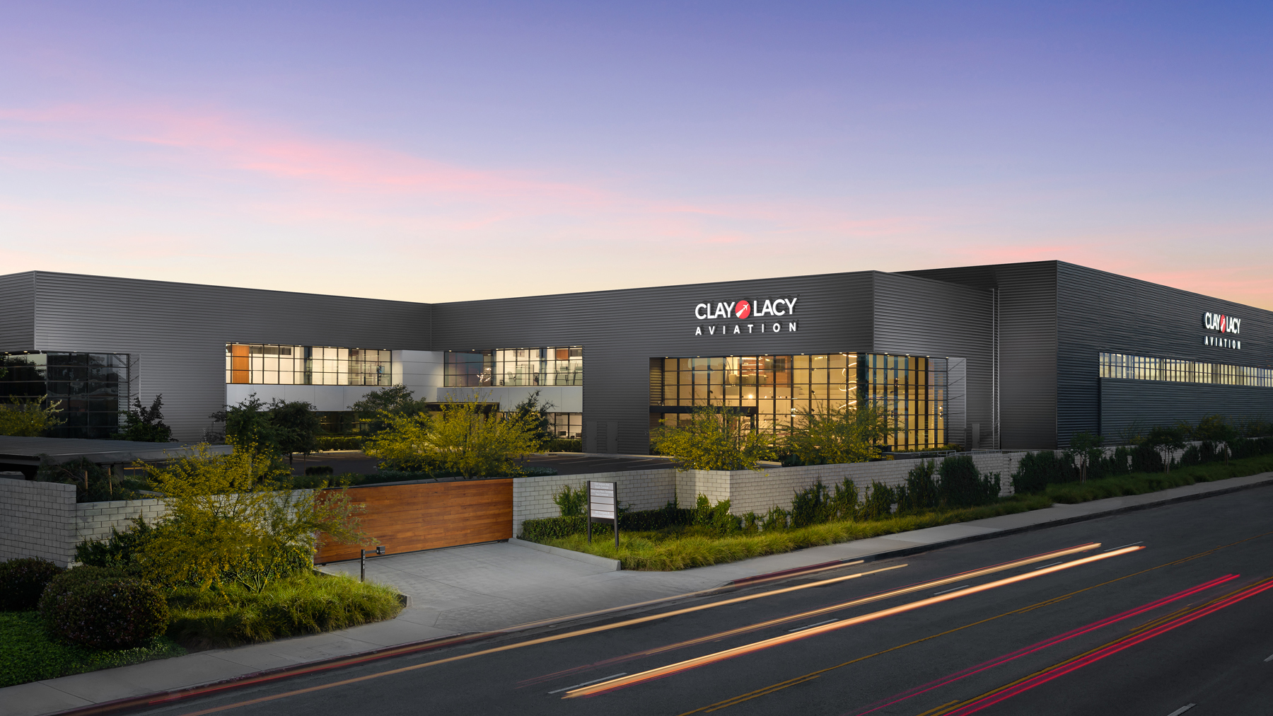 Clay Lacy Aviation Van Nuys — operator location image