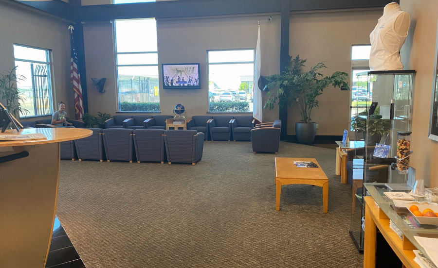 Modern Aviation Sacramento International Airport — operator location image