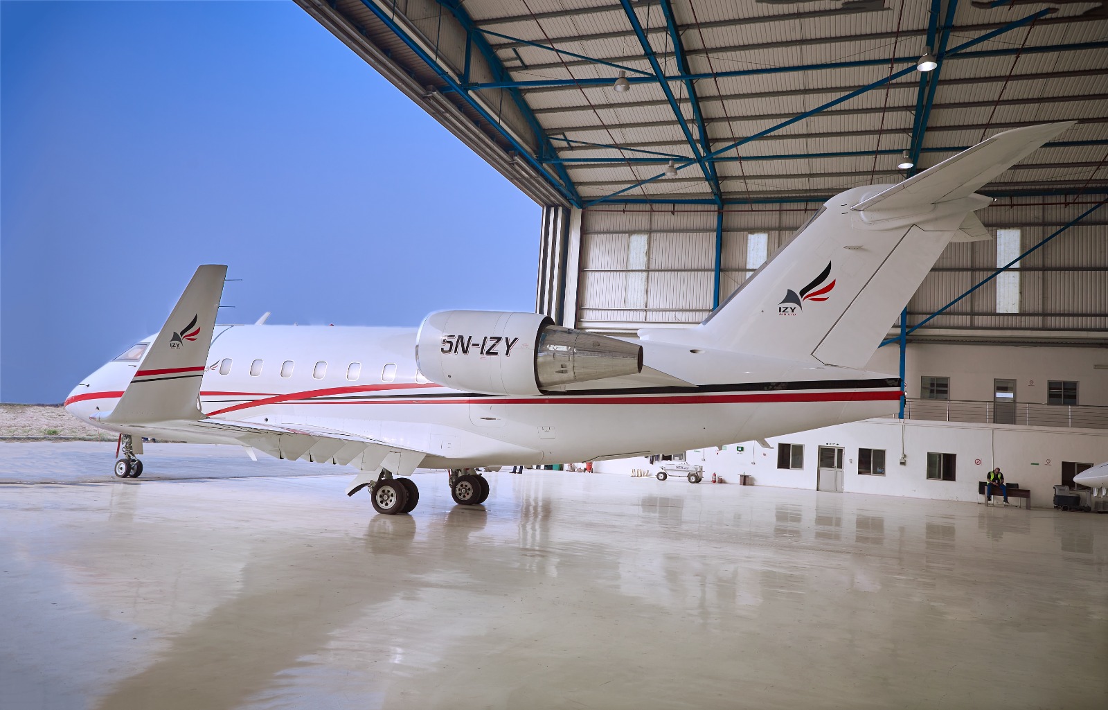 Partner aircraft Challenger 604.