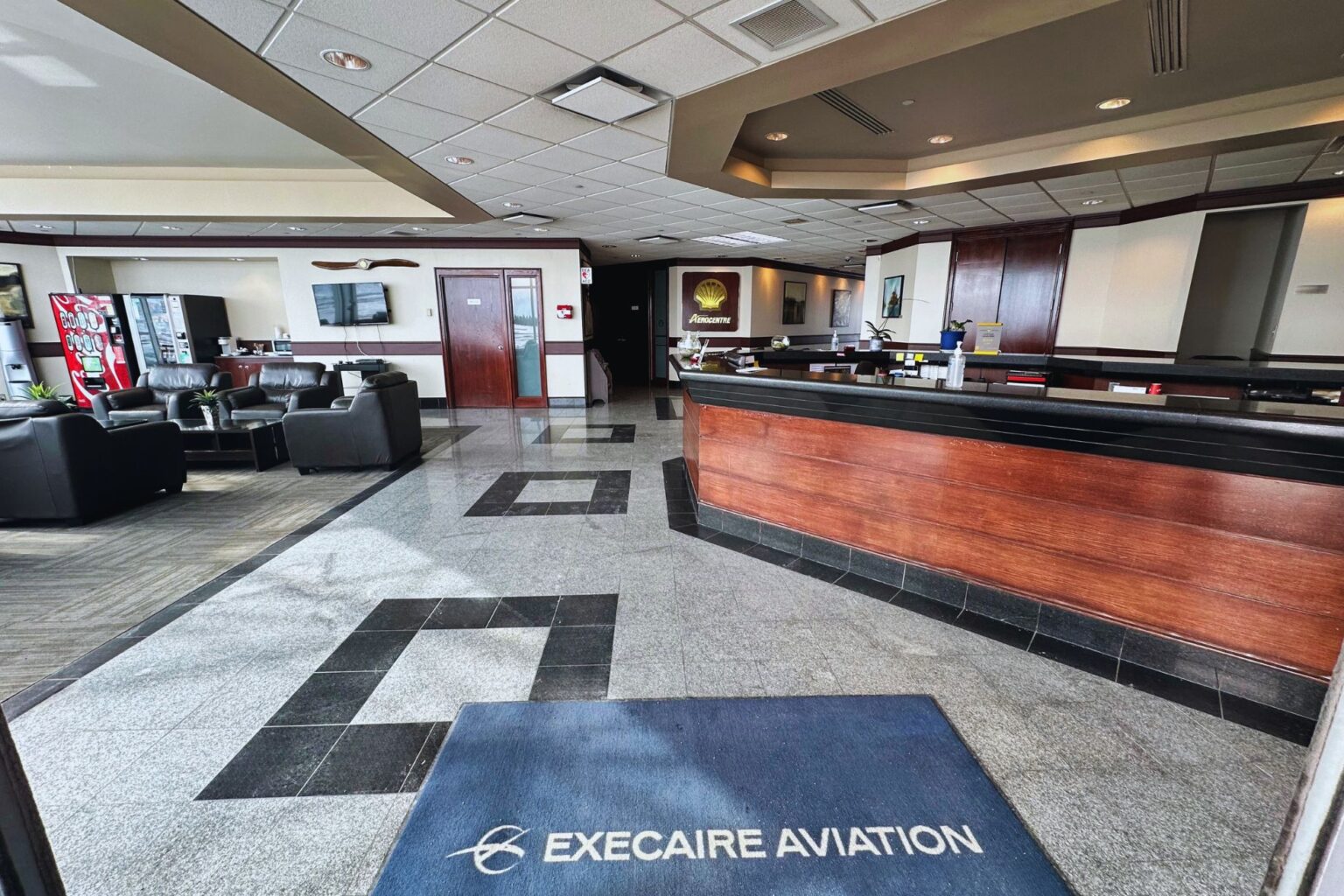 Execaire Aviation Ottawa FBO (Shell AeroCentre) — operator location image