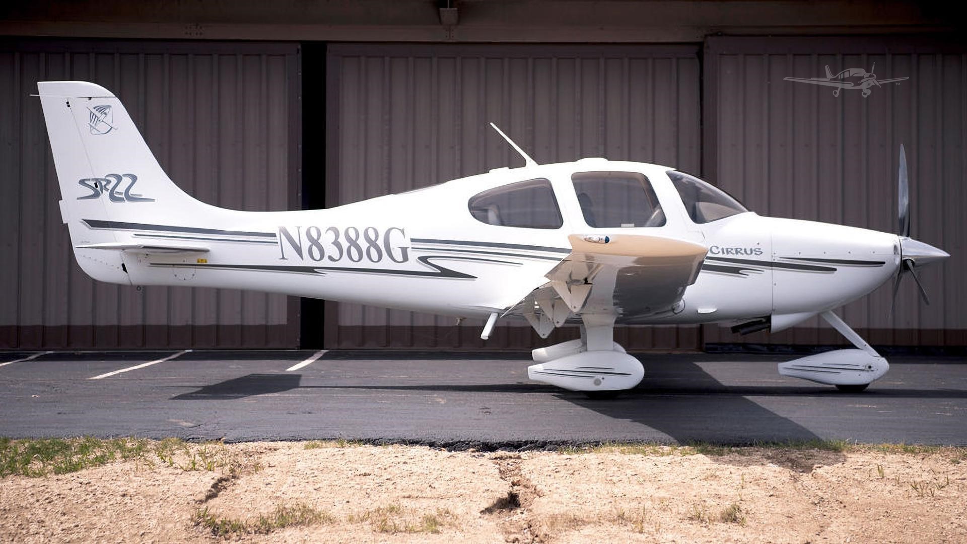 Cirrus SR22