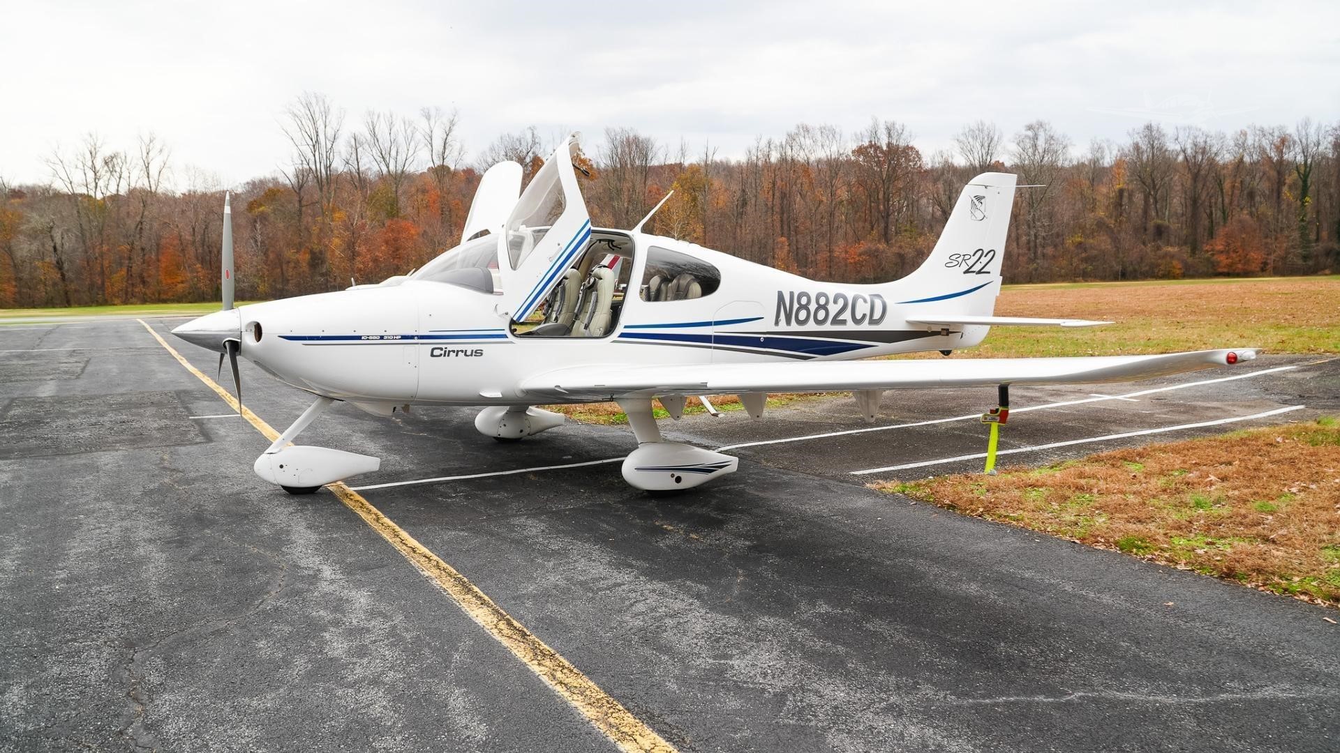 Cirrus SR22