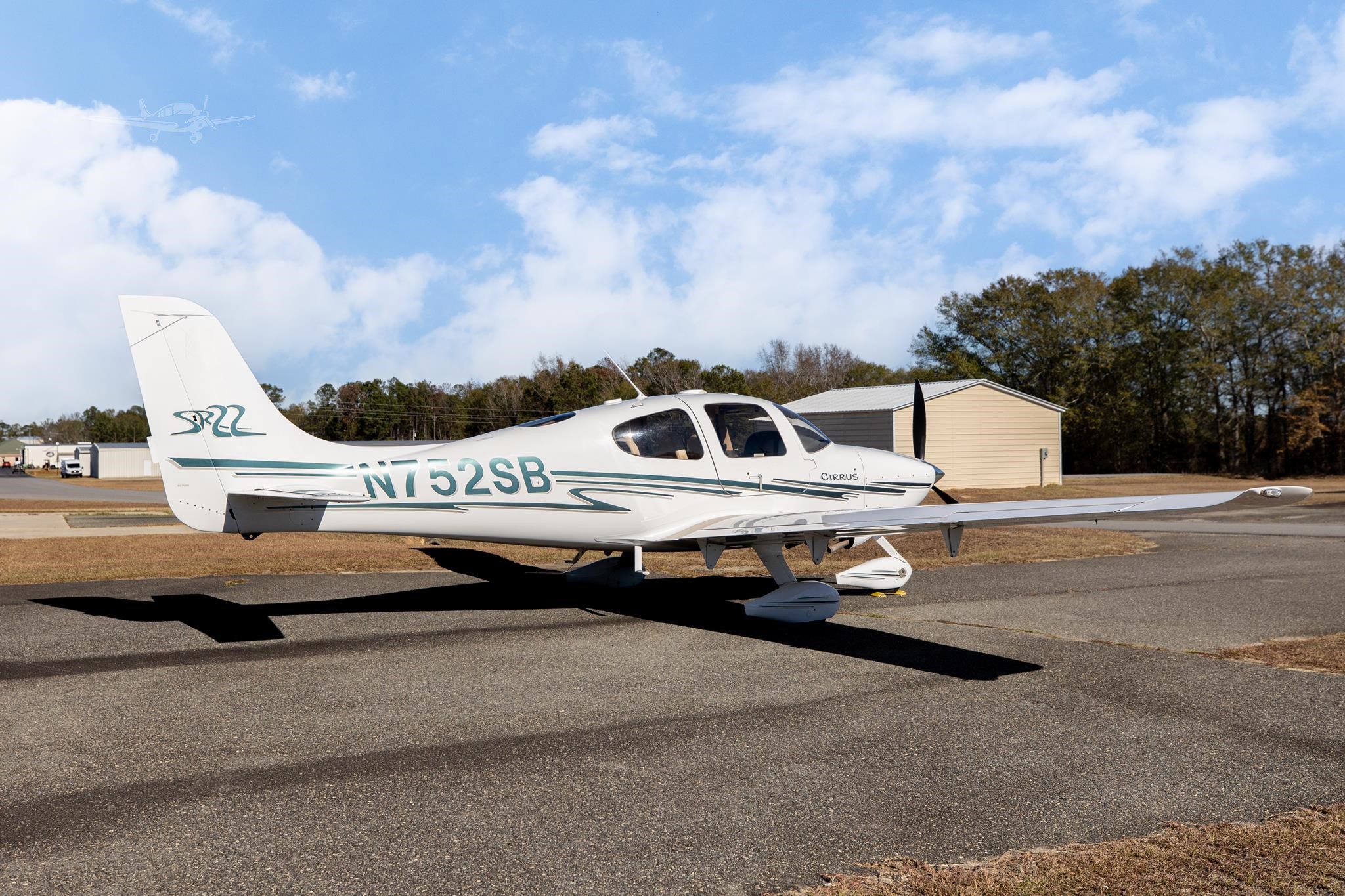 Cirrus SR22