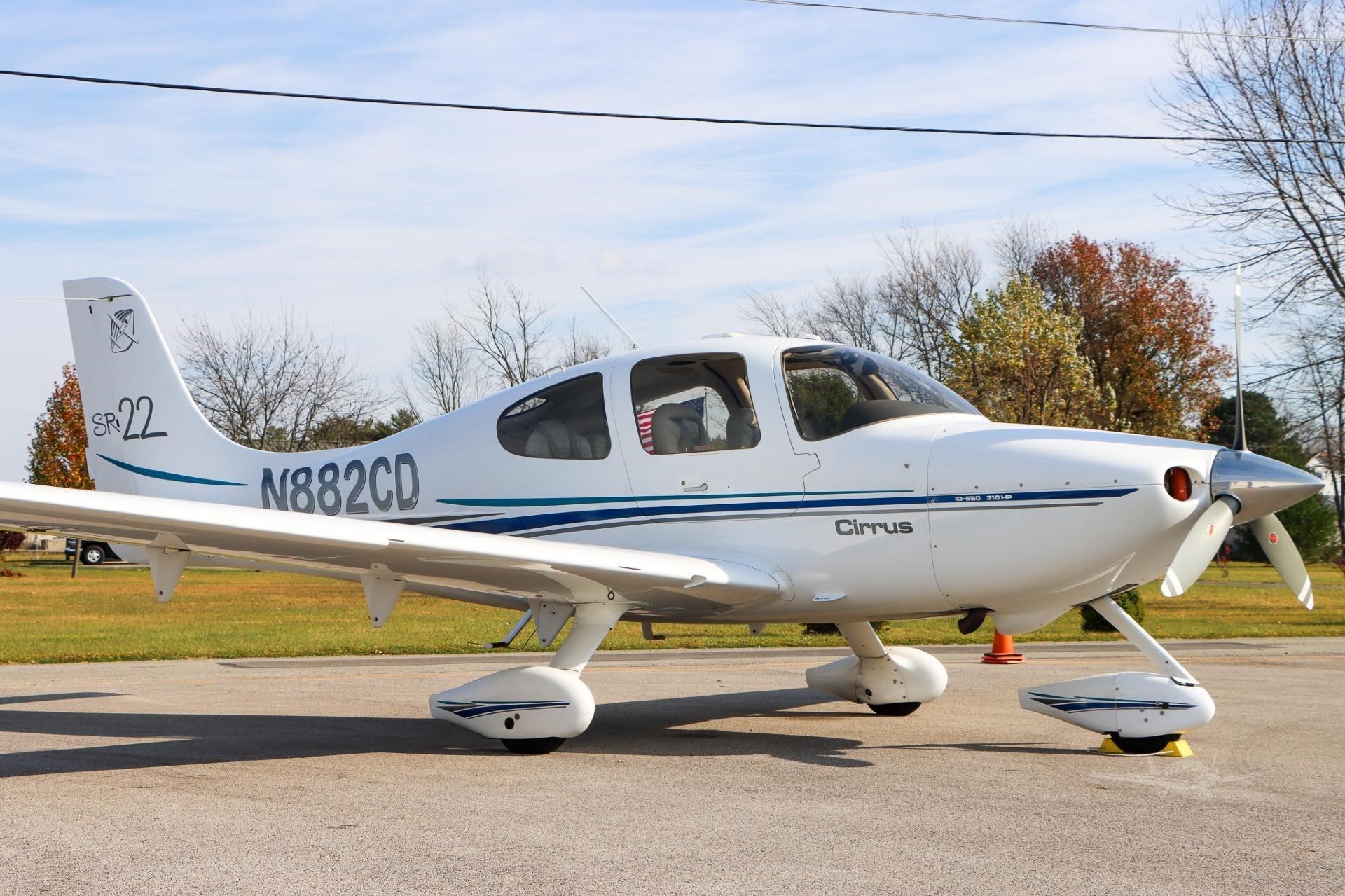 Cirrus SR22