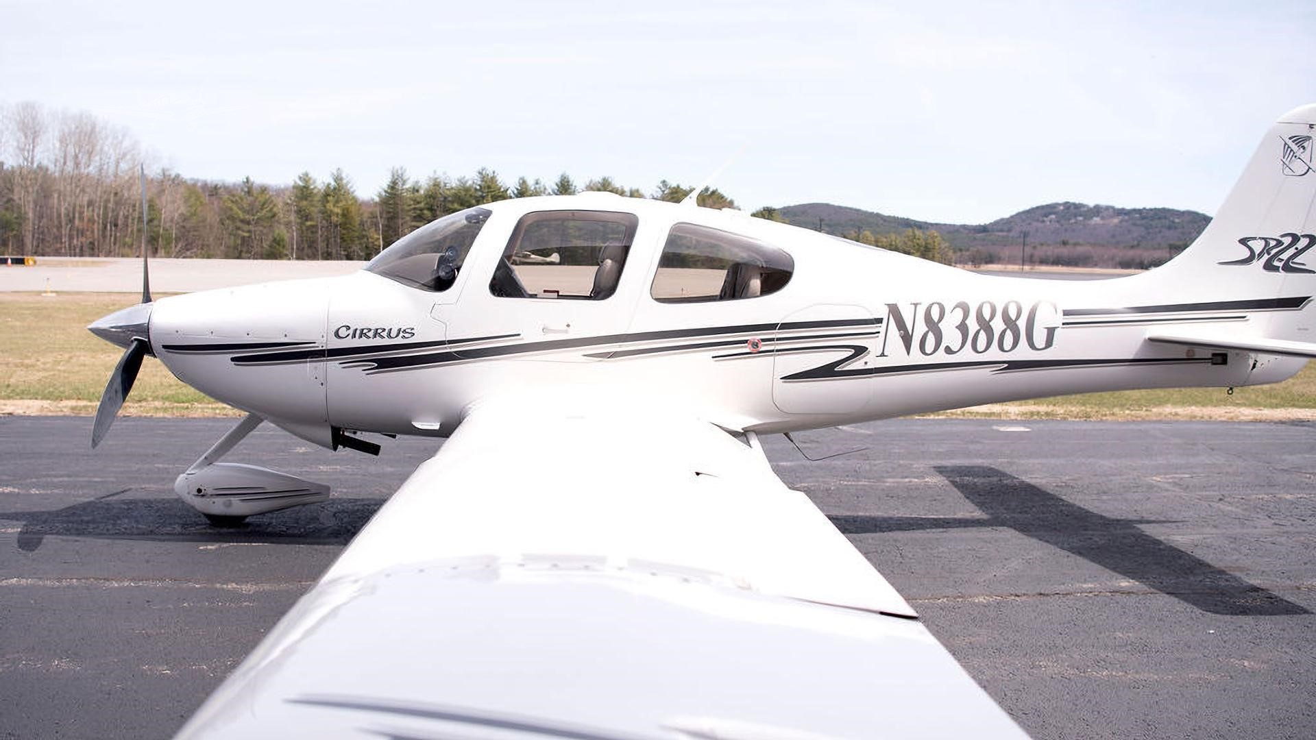 Cirrus SR22