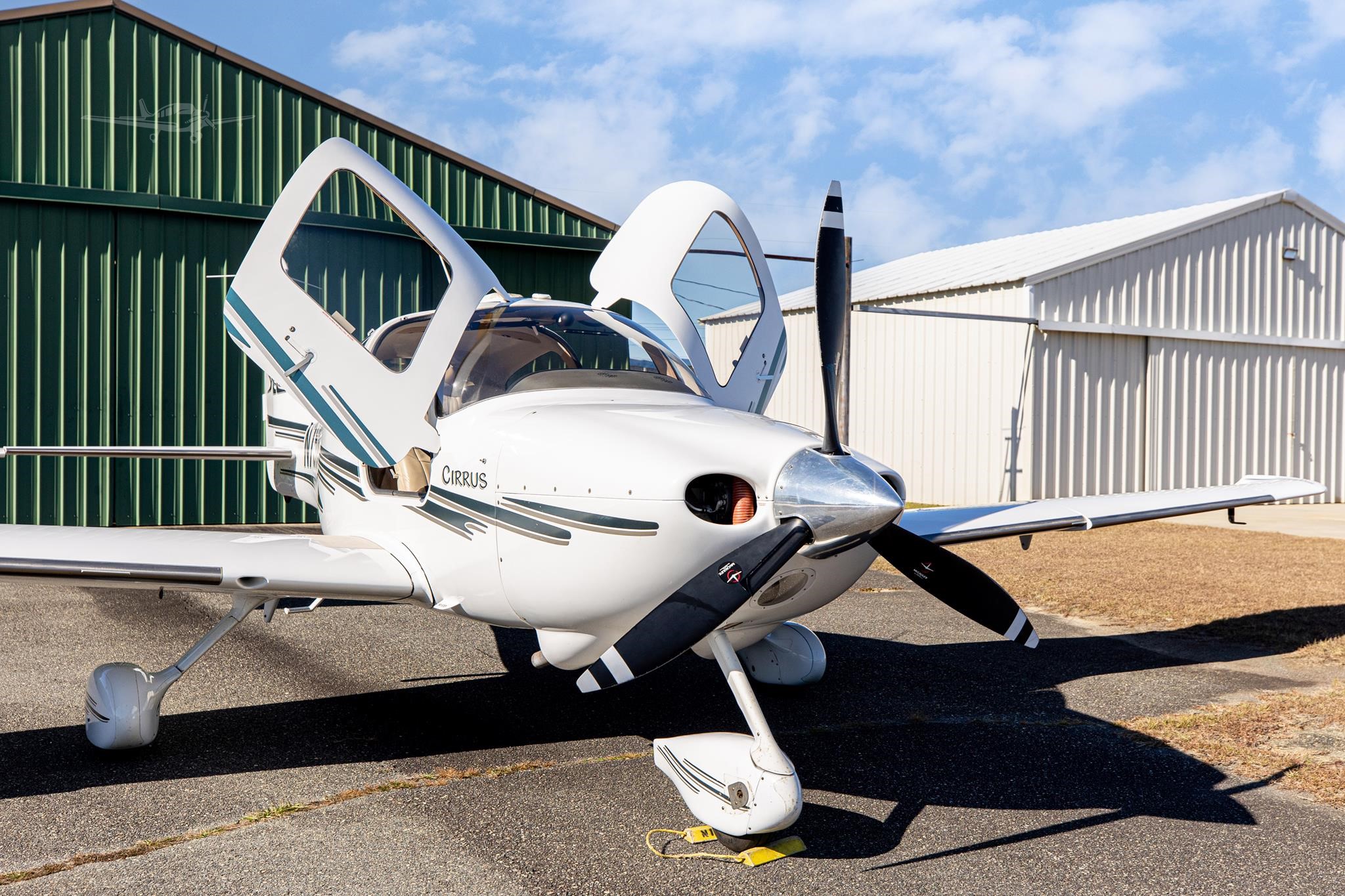 Cirrus SR22