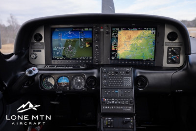 Cirrus SR22