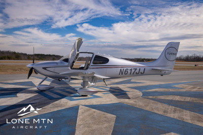 Cirrus SR22