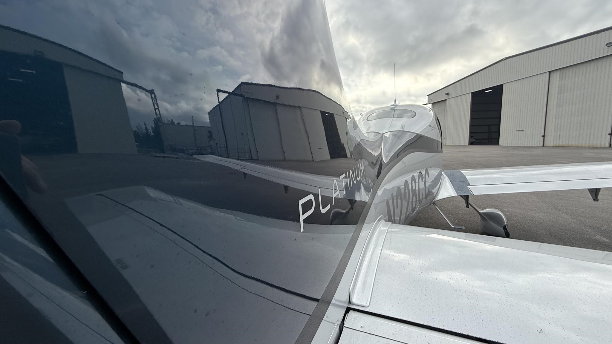 Cirrus SR22