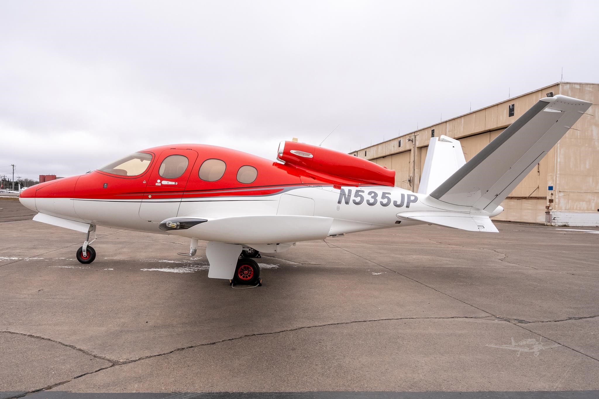Cirrus SF50