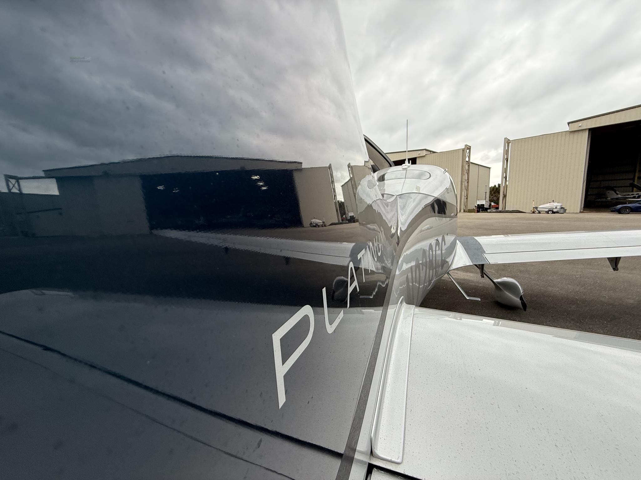 Cirrus SR22
