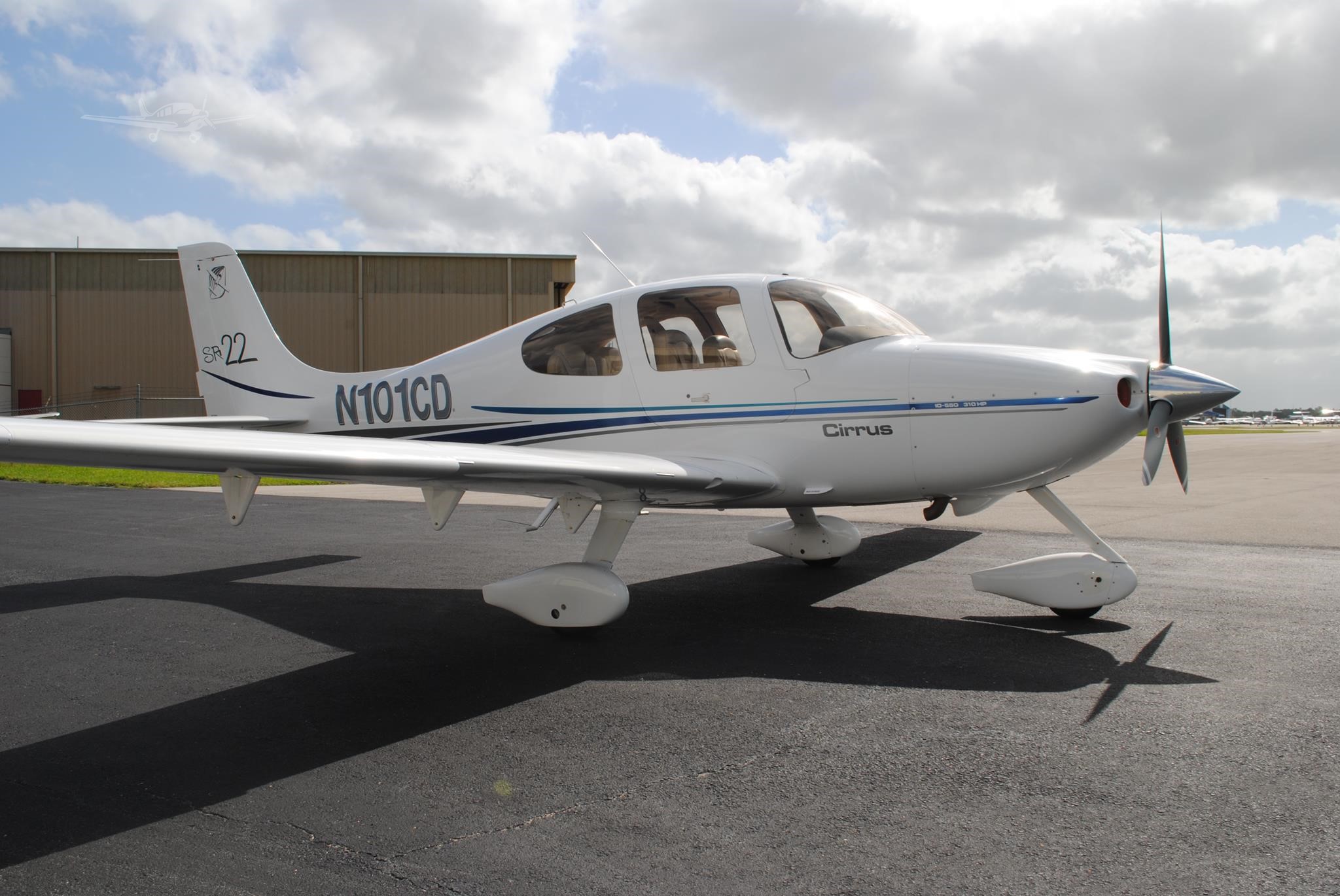 Cirrus SR22