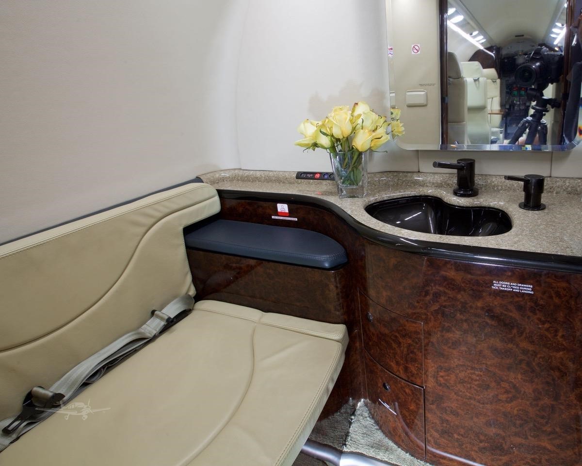 Learjet 40XR