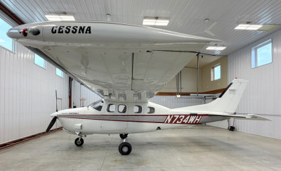 Cessna 210