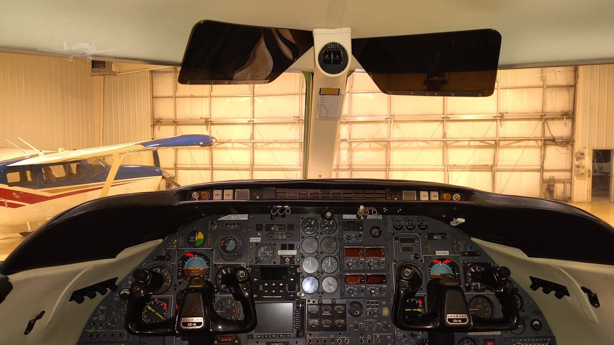 Learjet 24D