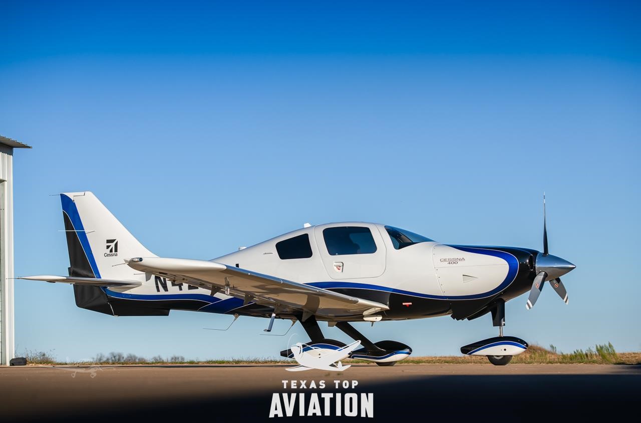 Cessna 400