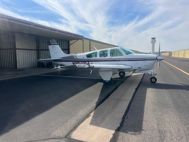 Beechcraft F33A Bonanza