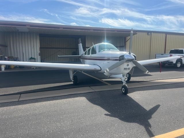 Beechcraft F33A Bonanza