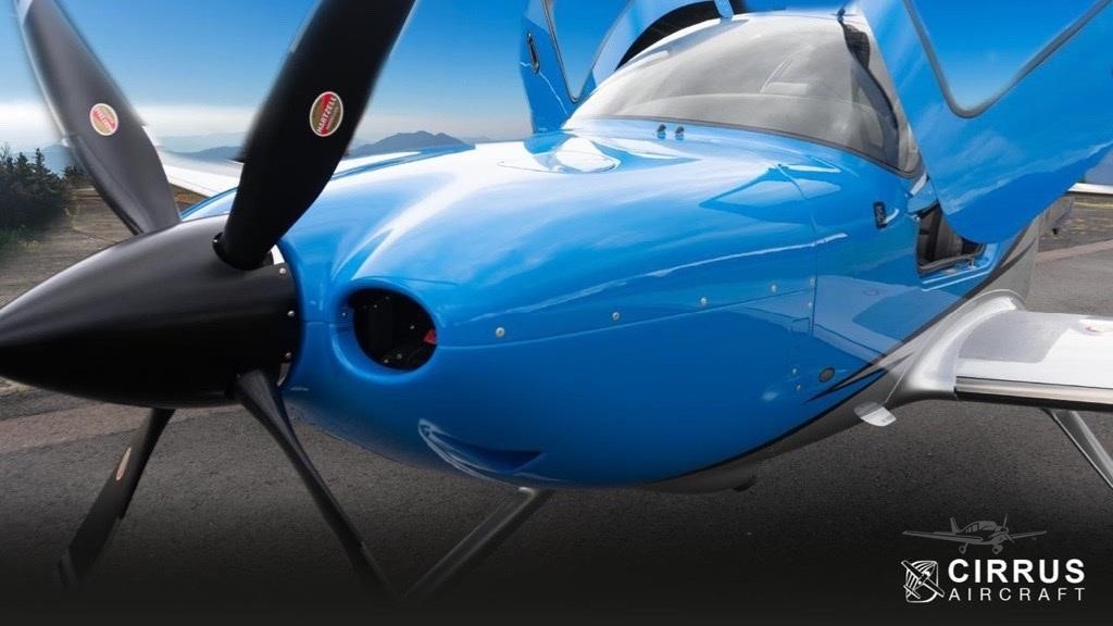 Cirrus SR22