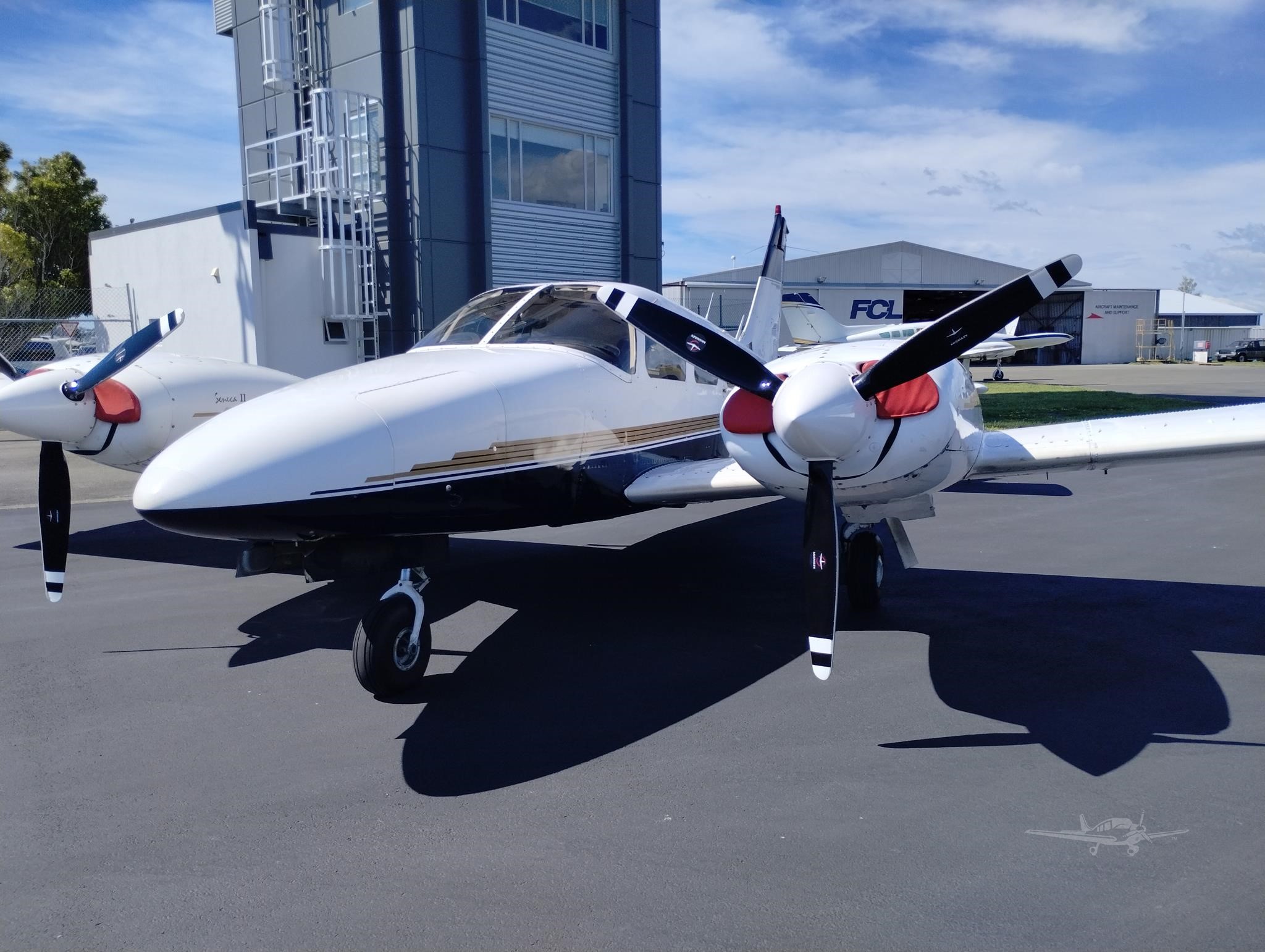 Piper PA-34-200T Seneca II