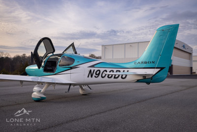 Cirrus SR22