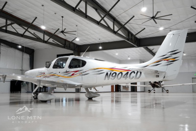 Cirrus SR22