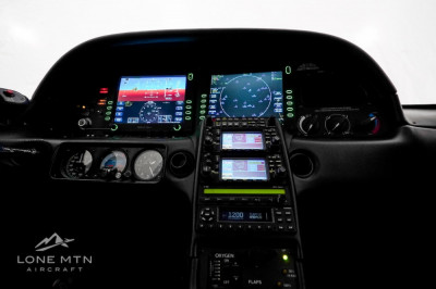 Cirrus SR22