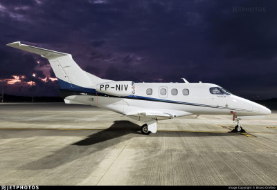 Embraer Phenom 100