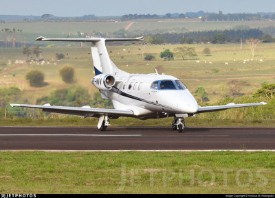 Embraer Phenom 100