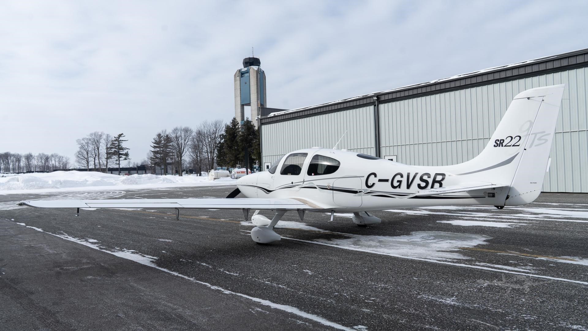 Cirrus SR22