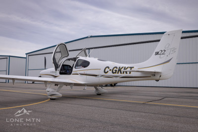 Cirrus SR22