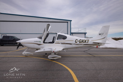 Cirrus SR22