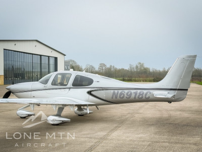 Cirrus SR22