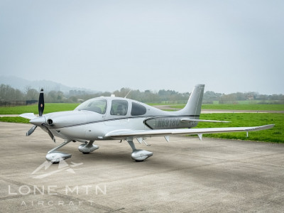 Cirrus SR22