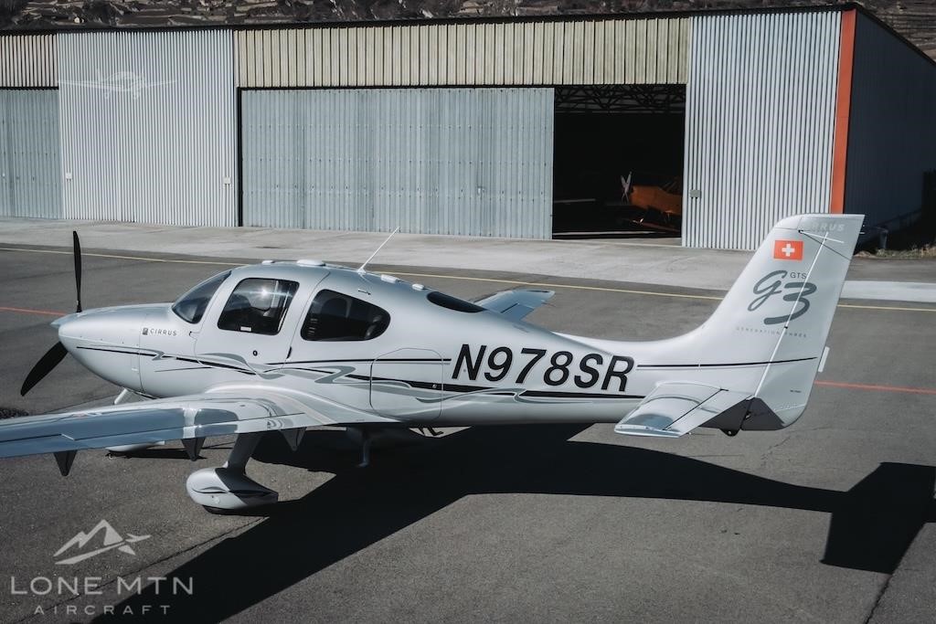 Cirrus SR22