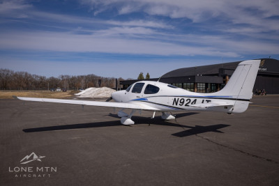Cirrus SR20