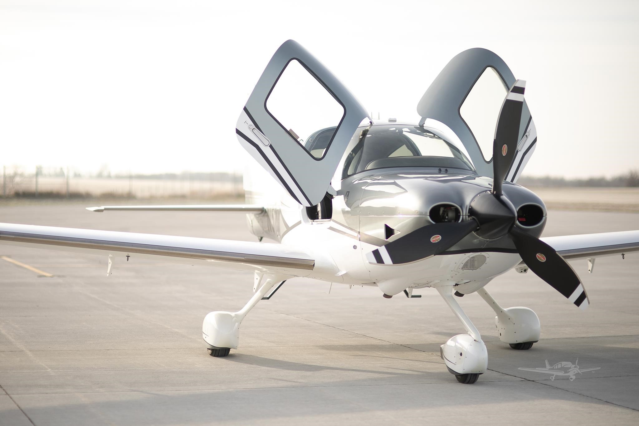 Cirrus SR22