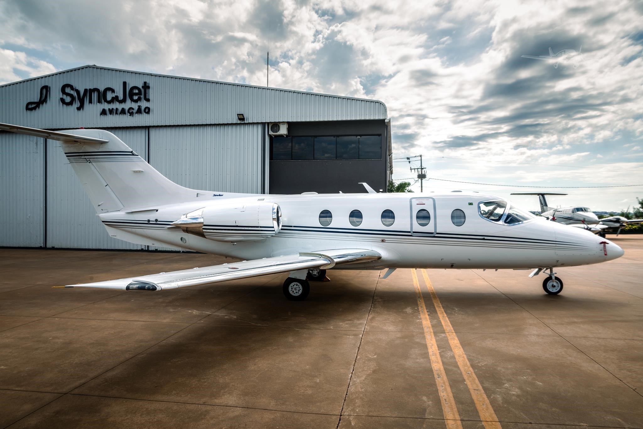 Hawker 400XP