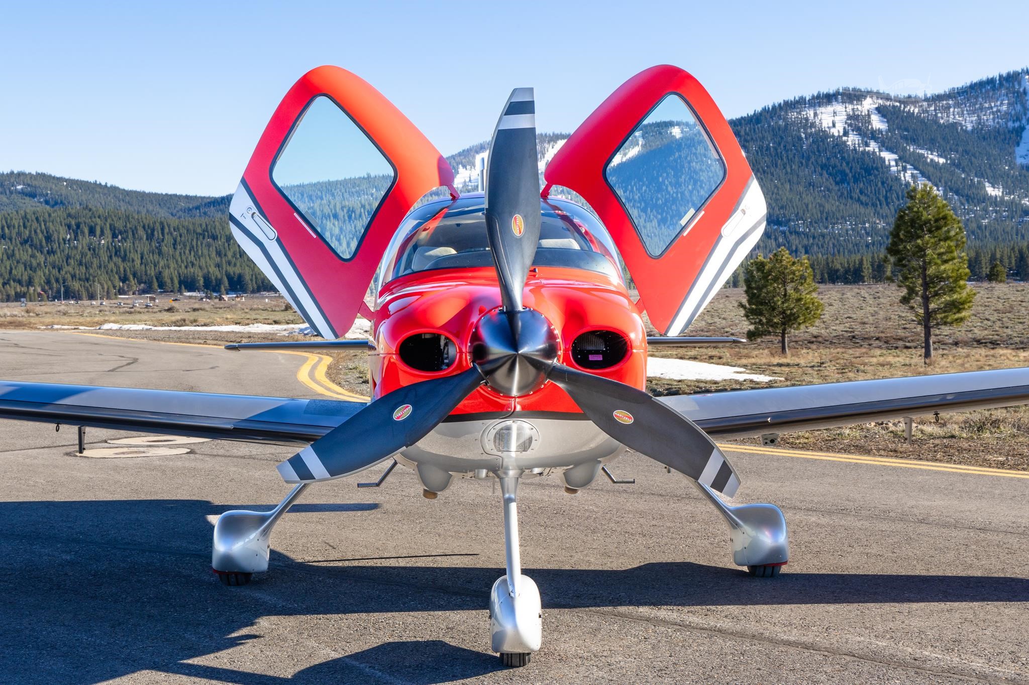 Cirrus SR22
