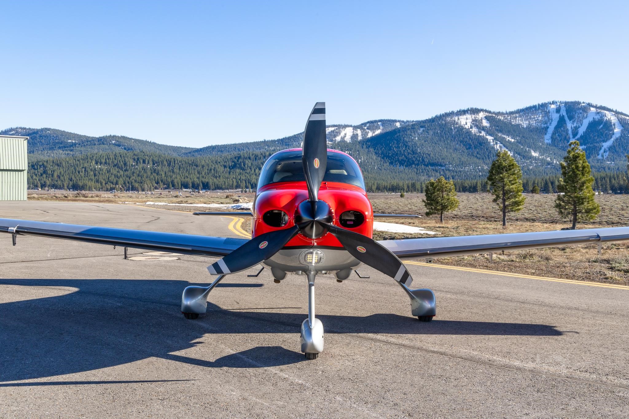 Cirrus SR22